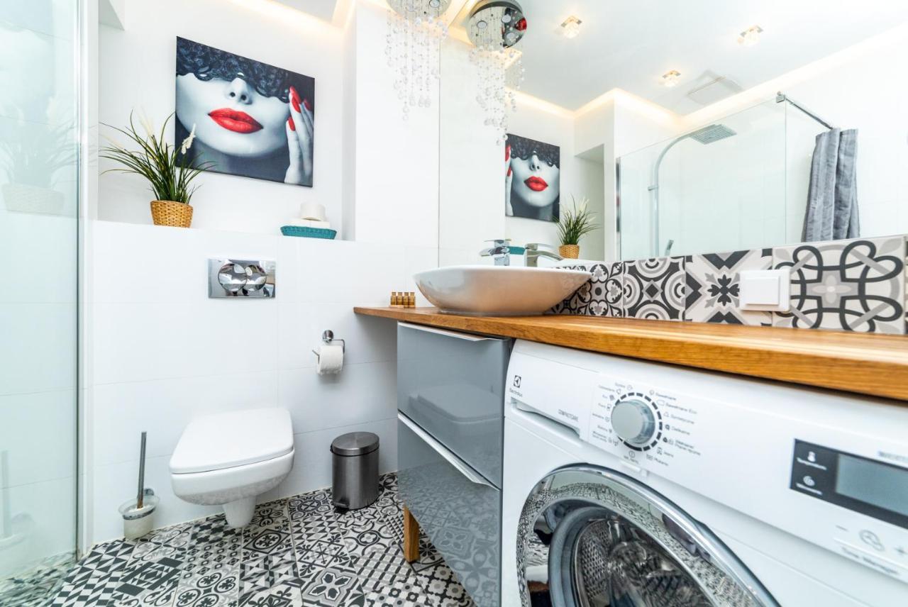גדנסק Bright - Neptun Park By Oneapartments מראה חיצוני תמונה