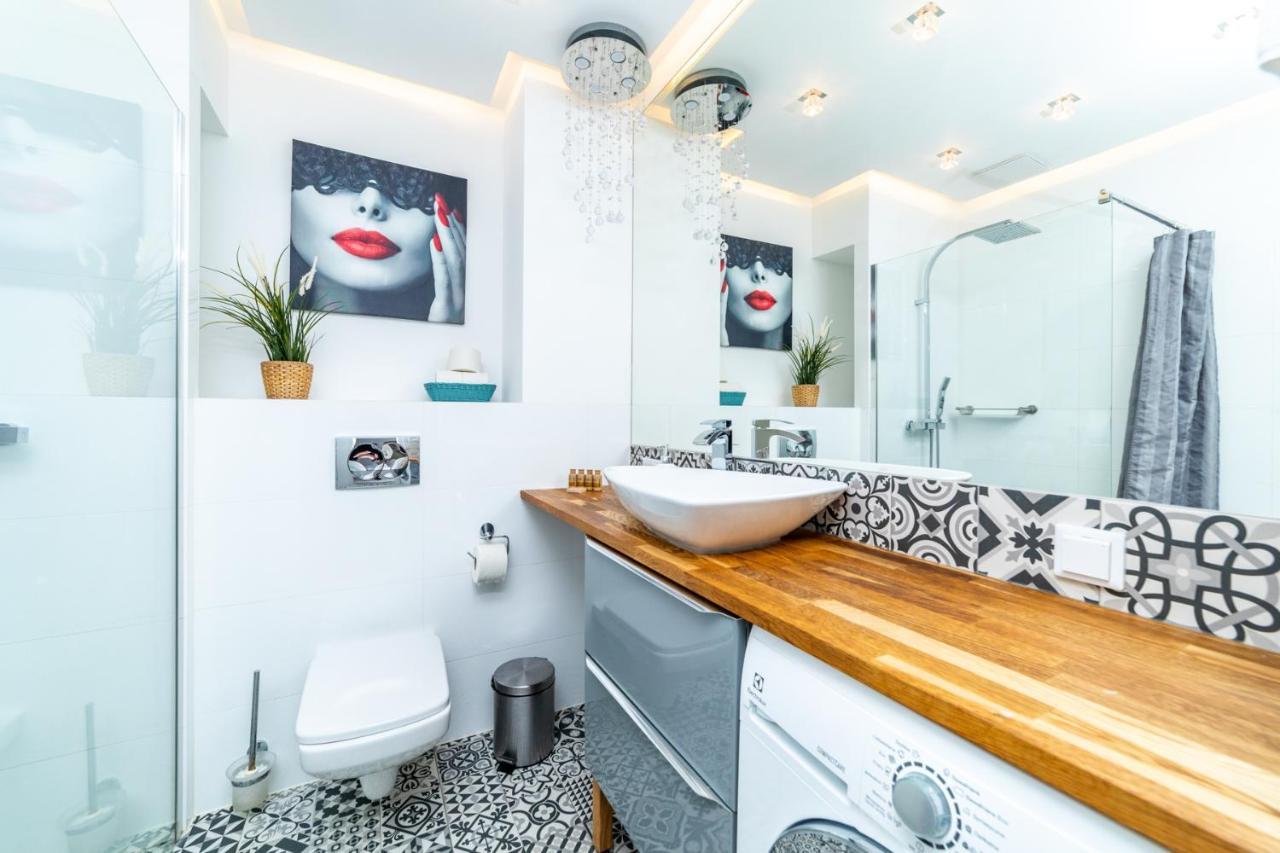 גדנסק Bright - Neptun Park By Oneapartments מראה חיצוני תמונה